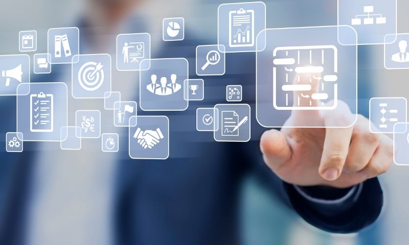 banner ads for retargeting advertiser pointing to verticles and social targets
